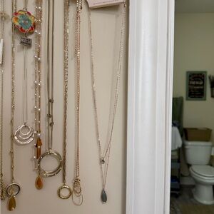 LC Lauren Conrad rose gold necklace